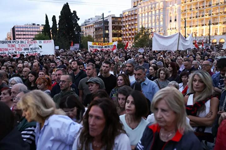 Yunanistan'daki Tren Kazası Sonrası Oğlunu Kaybeden Annenin Talebi ve Protesto Hareketi