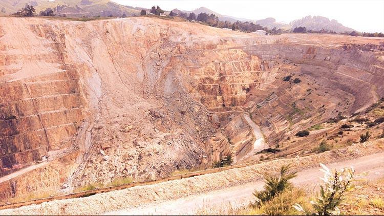 Zamfara'da Altın Madeni Göçüğü Sonrası Kayıplar ve Kurtarma Çabaları