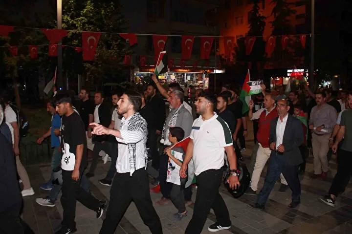15 Temmuz Meydanında Dayanışma ve Filistin Destek Çıkışı
