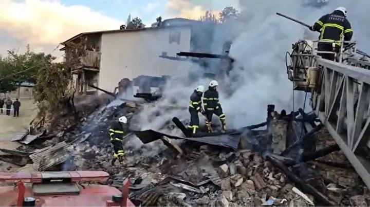 Adana Saimbeyli’de Trajik Yangın Felaketi: İki Kardeş Kayıp