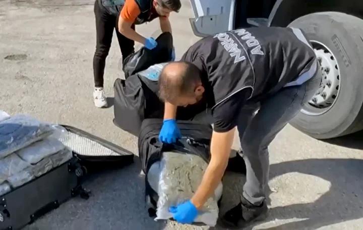 Adana’da Uyuşturucu Operasyonu: 55 Kilogram Skunk Ele Geçirildi