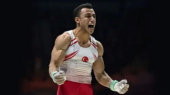 Adem Asil’den Dünya Şampiyonasında Tarihi Gümüş Madalya Zaferi
