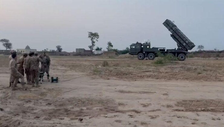 Afganistan ve Pakistan Sınırında Yeniden Çatışma İddiaları