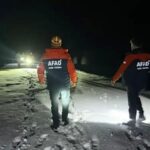 Agridaki Kara Saplanan Arac ve Mahsur Kalan Vatandaslarin Kurtarilmasi Operasyonu