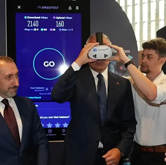 AKM’de 5G Teknolojisinin Sanata ve Sosyal Hayata Entegre Edilmesi Deneyimlerle Anlatıldı