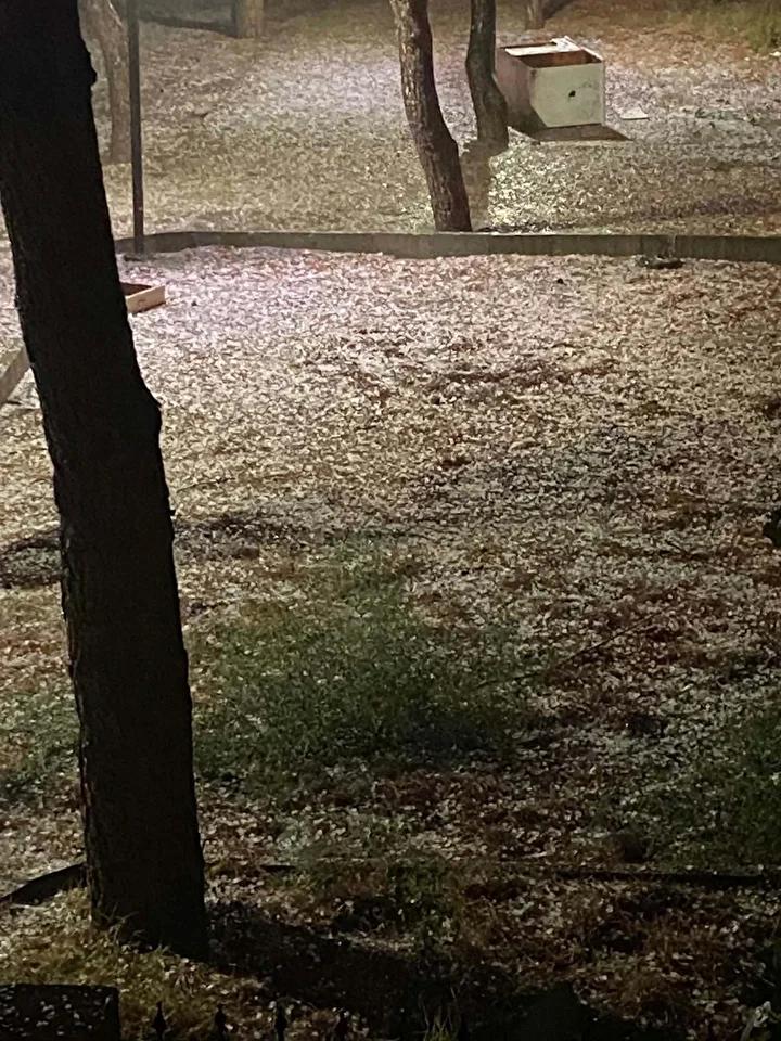 Alaşehir’de Aniden Yağan Dolu ve Sağanak Yağışları Şoke Etti