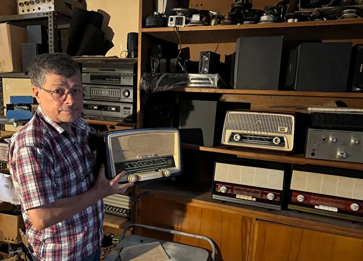 Altınordu'da Usta Radyo Tamircisi: 55 Yıldır Gelenek ve Tutkuyla Çalışıyor