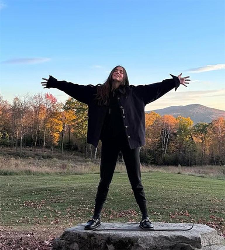 Önceden Yaşanan Aşklar ve Kariyer Yolu