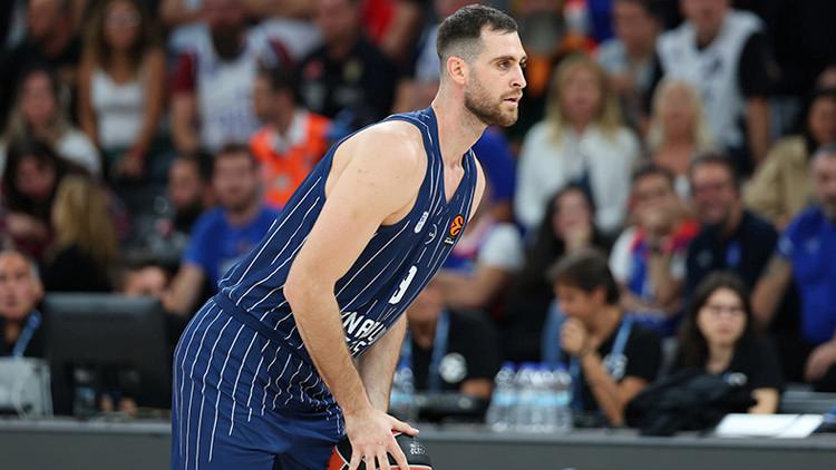 Anadolu Efes'ten Papagiannis Sakatlığı Hakkında Güncel Bilgilendirme 1 Anadolu Efes'ten Papagiannis Sakatlığı Hakkında Güncel Bilgilendirme