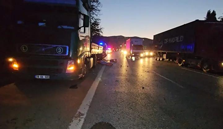 Anadolu Otoyolu'nda Feci Kaza Sonuçları ve Güvenlik Önlemleri 1 Kazanın Detayları ve Müdahale Süreci