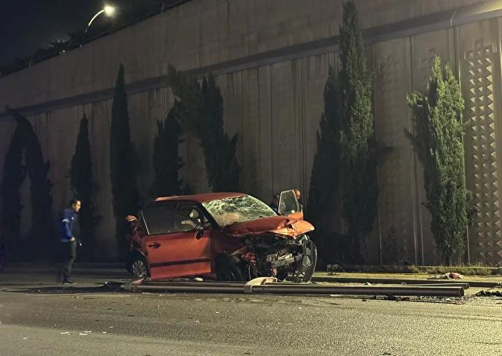 Ankara’da Trafik Kazası: Kontrolden Çıkan Otomobil Mamak Köprüsü’nden Alt Yola Düştü