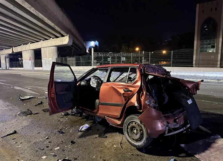 Ankara’da Trafik Kazası: Kontrolden Çıkan Otomobil Mamak Köprüsü’nden Alt Yola Düştü