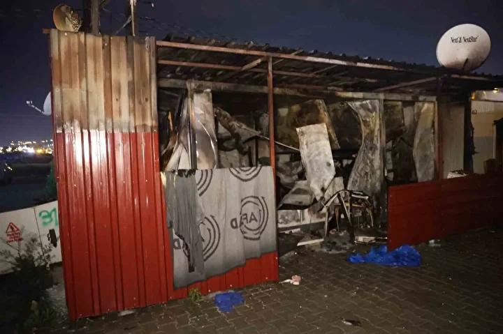 Antakya'da Depremzede Konteynerinde Korkutan Yangın Paniği