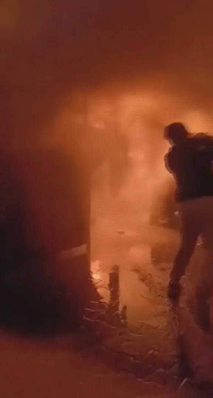 Antakya'da Depremzede Konteynerinde Korkutan Yangın Paniği