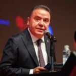 Antalya Belediye Baskani Muhittin Bocek8217ten Rusvet ve Saglik Durumu Aciklamasi