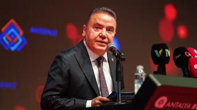 Antalya Belediye Başkanı Muhittin Böcek’ten Rüşvet ve Sağlık Durumu Açıklaması