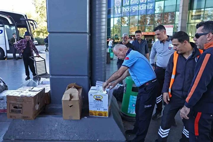 Antalya Terminalinde Kanunsuz Balık ve Hayvan Sevkiyatına Sıkı Denetim 3 Zabıta ve Yetkililerin Açıklamaları