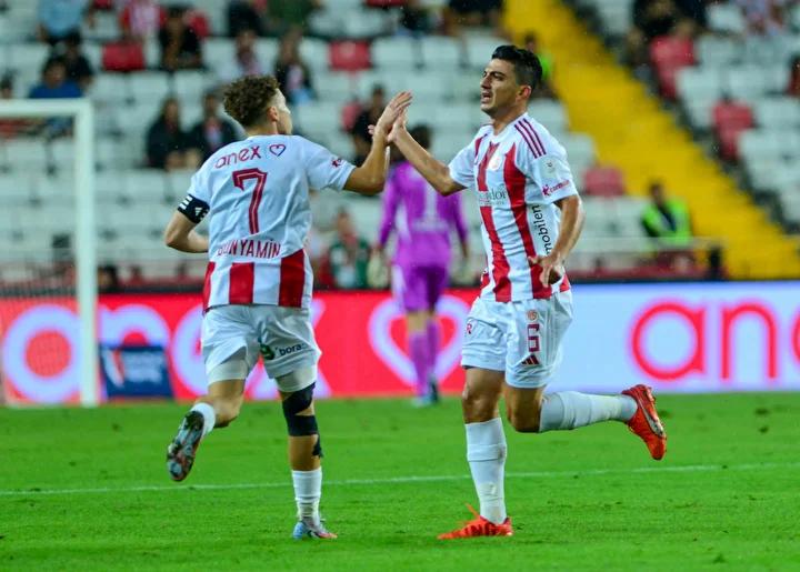 Antalyaspor Yeni Hocasını Buldı: Erol Bulut Resmen Geliyor