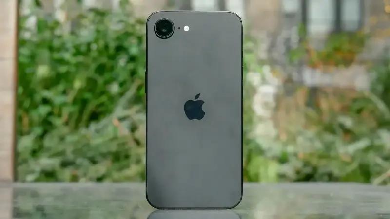 Applein Yeni Ekonomik iPhone Modeli iPhone 17e Detaylari