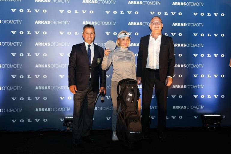 Arkas Otomotiv’in Katılımıyla Düzenlenen Ödüllü Golf Turnuvası ve Etkinlik Detayları 3 Arkas Otomotiv’in Katılımıyla Düzenlenen Ödüllü Golf Turnuvası ve Etkinlik Detayları