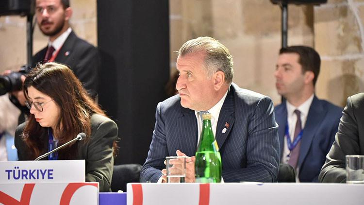 Türkiye’den Kadrolar ve Politikalar