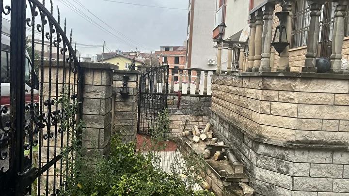 Barış Mahallesi'nde Olay Anı: Çocuk Beton Korkuluğa Çarparak Düştü
