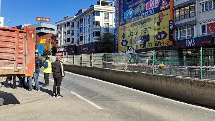 Bayrampaşa'da Trafik ve Elektrik Arızası Korkuluğu Yakarattı