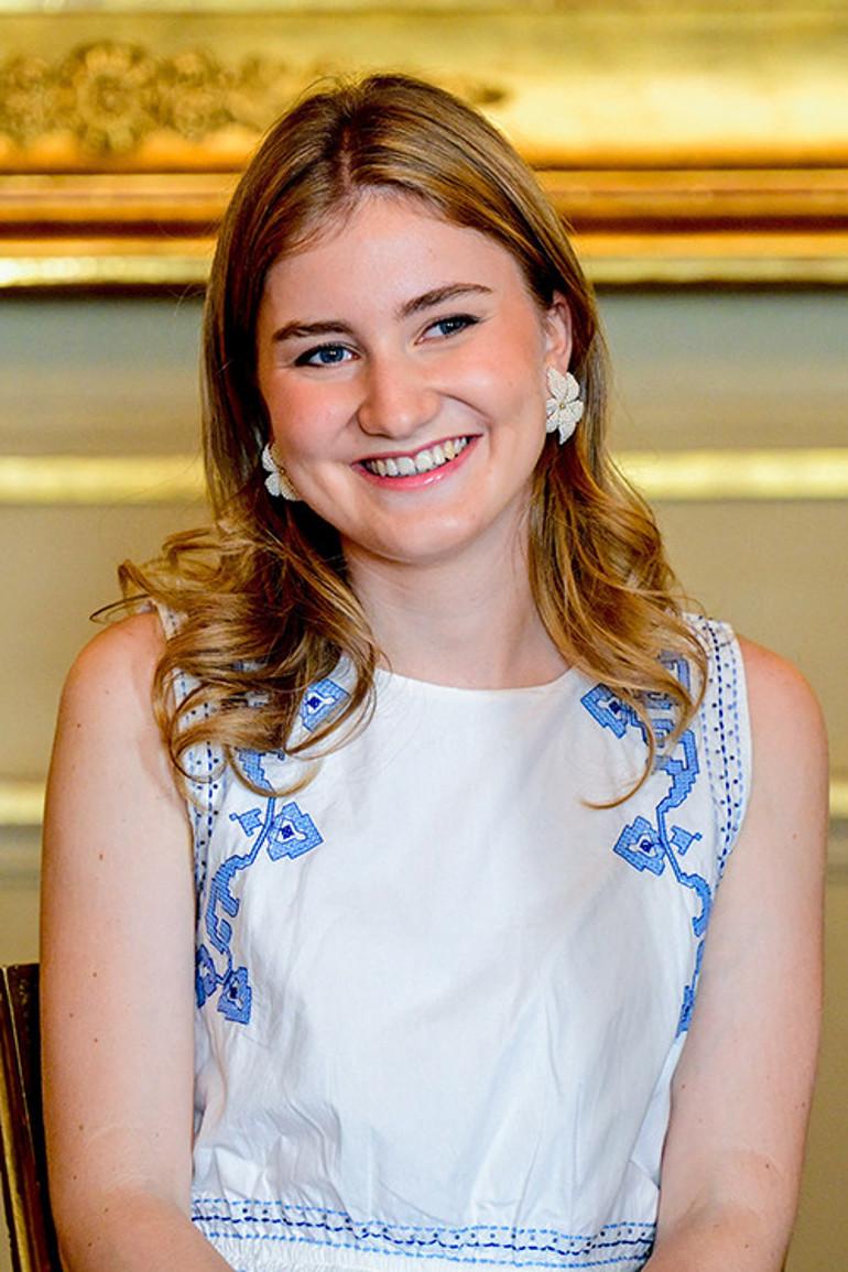 Kraliçe Mathilde'nin Hızlı Müdahalesi ve Okul Ziyareti
