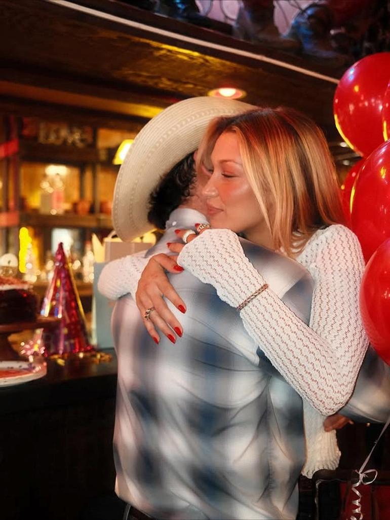 Bella Hadid'in Aşk ve Doğa Sevgisi: Rodeo ve Çiftlik Hayatıyla Yeniden Doğuş