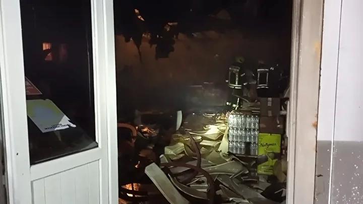 Beşeylül Ortaokulu'nda Yangın Panik Yarattı, İtfaiye Hızla Müdahale Etti