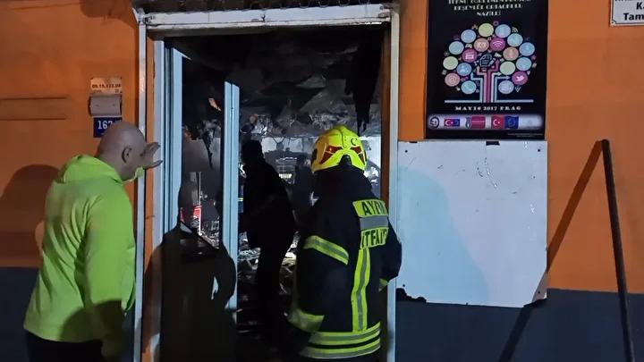 Beşeylül Ortaokulu'nda Yangın Panik Yarattı, İtfaiye Hızla Müdahale Etti