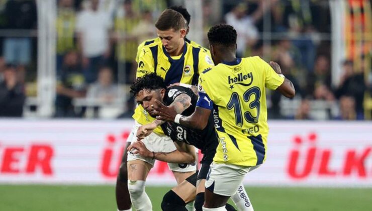 Beşiktaş ve Fenerbahçe Derbilerinde Hakem Kart Kullanımındaki Dönemsel Analizler