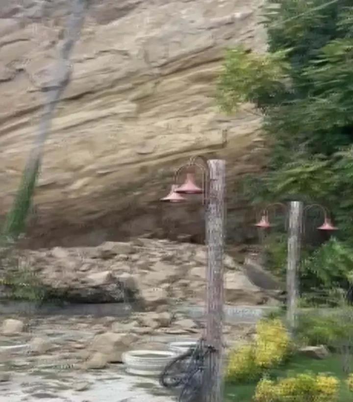 Çay Bahçesi Yakınlarında Gerçekleşen Kayalık Heyelanıyla İlgili Detaylar