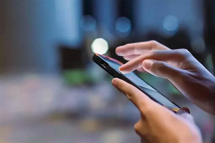 Cep Telefonlarında ÖTV Düzenlemesiyle Fiyatlarda İndirim Kapısı Açıldı 4 Cep Telefonlarında ÖTV Düzenlemesiyle Fiyatlarda İndirim Kapısı Açıldı
