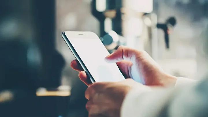 Cep Telefonlarında ÖTV Düzenlemesiyle Fiyatlarda İndirim Kapısı Açıldı 5 Cep Telefonlarında ÖTV Düzenlemesiyle Fiyatlarda İndirim Kapısı Açıldı