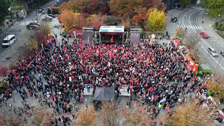 CHP Liderinin Yurt Dışı Mitingleri: Brüksel ve Sonrası Planlar