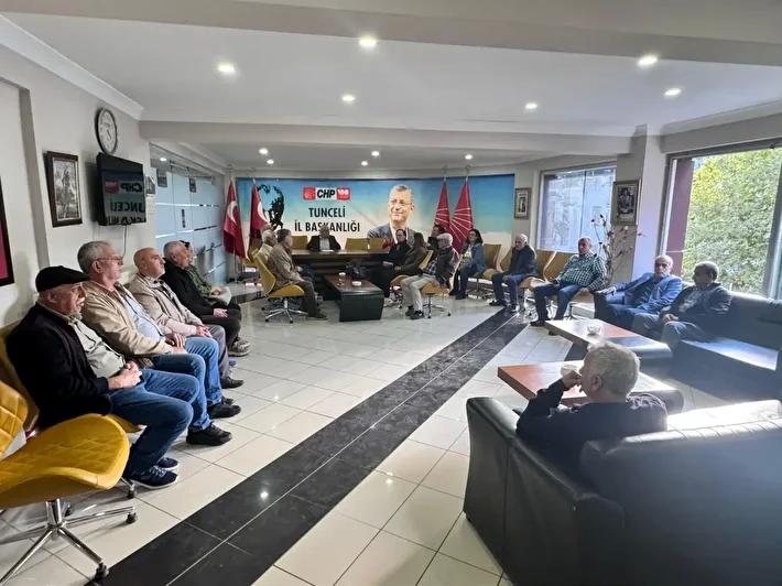 CHP Tunceli'den Ortak Çıkış ve Parti Binasında Nöbet Protestosu