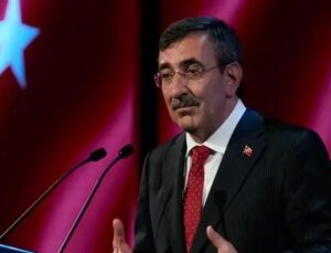 Cumhurbaşkanına Vekalet Eden Yılmaz’ın Görevi Resmi Gazete’de Onaylandı