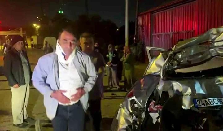 D-100 Karayolunda Feci Trafik Kazası: Bir Otomobil Hurdaya Döndü