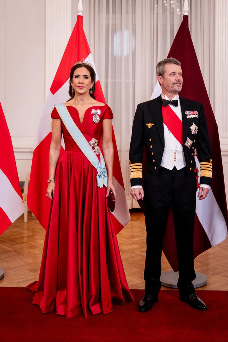 Danimarka Kraliyet Ailesinde Gizli Yüzler ve Unutulmaz Anlar 3 Aşk ve Sıkıntılar Bir Arada