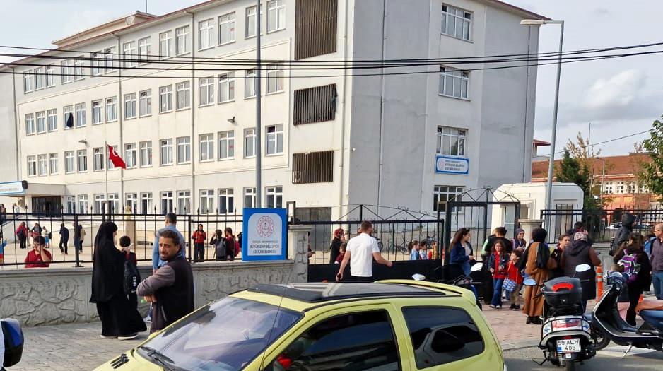 Deprem Anında Öğrencilerin Güvenliğinin Sağlanması ve Okula Tahliye Süreci