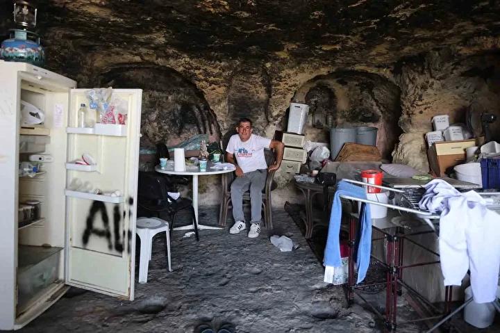 Depremin Ardından Hatay’da Bir Adamın Sessiz Direnişi ve Hayat Mücadelesi 1 Depremin Ardından Hatay’da Bir Adamın Sessiz Direnişi ve Hayat Mücadelesi