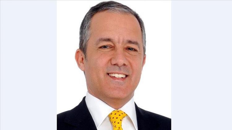 MURAT TOMRUK KİMDİR?