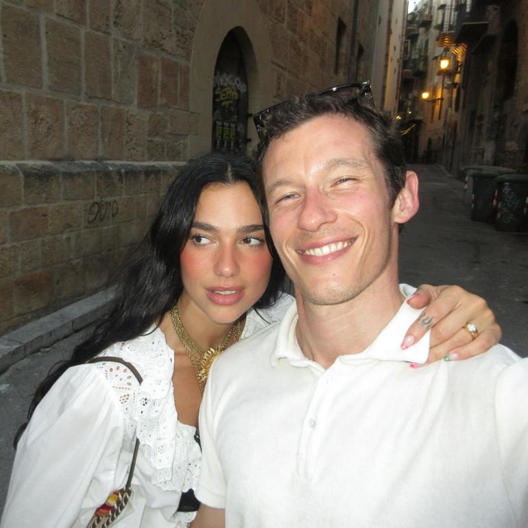 Dua Lipa ve Callum Turner'ın Aşk Hikayesi: Mesafeli Ama Tutkulu