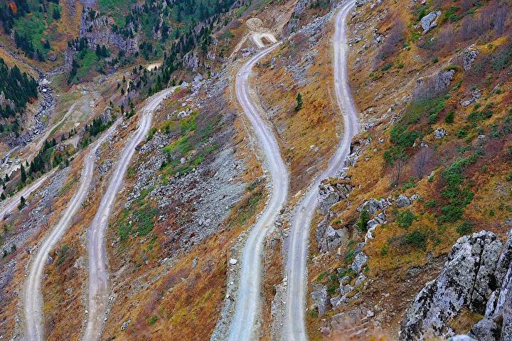 Dünyanın En Zorlu Yollarından Derebaşı Virajları Paketi 6 Dünyanın En Zorlu Yollarından Derebaşı Virajları Paketi