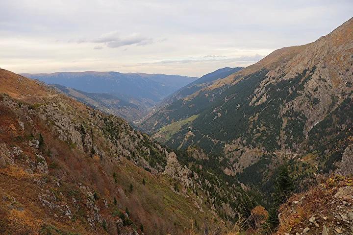 Dünyanın En Zorlu Yollarından Derebaşı Virajları Paketi 7 Dünyanın En Zorlu Yollarından Derebaşı Virajları Paketi