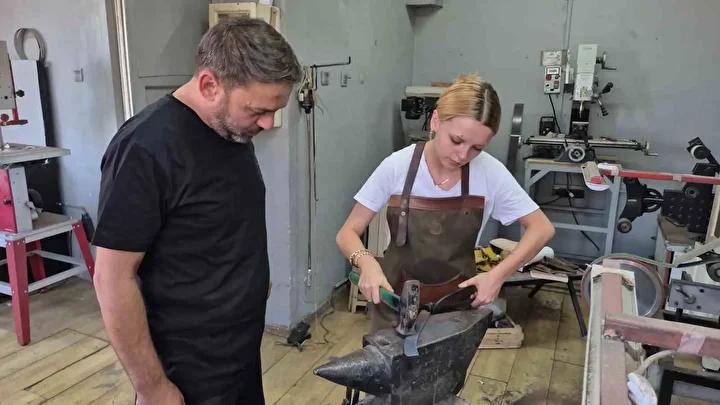 Düzce’de Geleneksel Bıçak Sanatını Yaşatan Usta Servet Altınışık 1 Sanat ve Zanaatın Kesiştiği Nokta