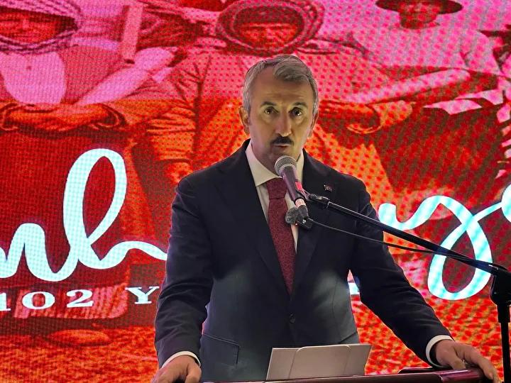 Edirne’de Cumhuriyet Bayramı Resepsiyonu ve Meriç Nehri’nde Fener Alayı Etkinliği 2 Edirne’de Cumhuriyet Bayramı Resepsiyonu ve Meriç Nehri’nde Fener Alayı Etkinliği