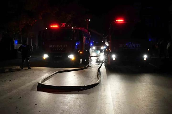 Edirne’de Pastanede Yangın Paniği: Maddi Hasar Oluştu 7 Edirne’de Pastanede Yangın Paniği: Maddi Hasar Oluştu