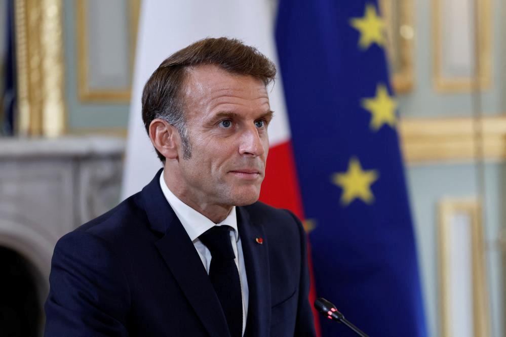 Emmanuel Macron, Gazze Barış Sürecini Desteklemek İçin Mısır’a Uğurlanıyor